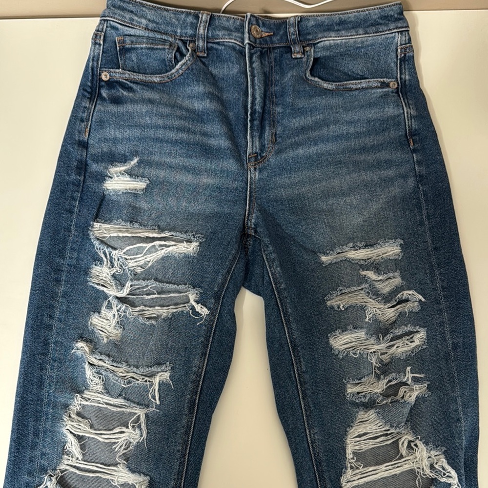 American Eagle Distressed Jeans